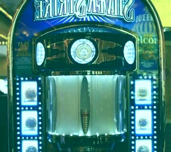 24k Gold Shamrock On! slot