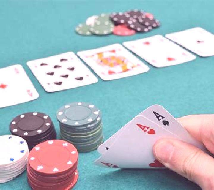3 Card Hold em (Felt) slot machine