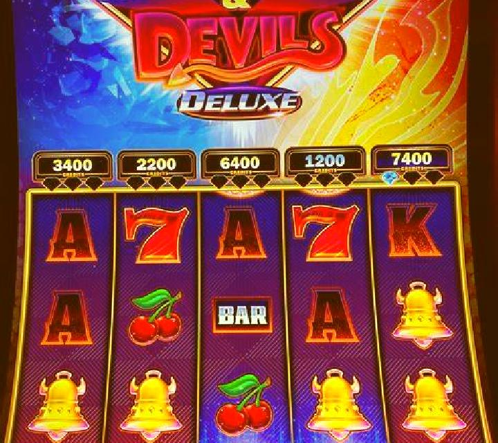 777 Western slot machine