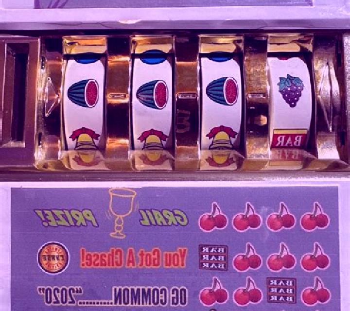 Aces And Faces (Genii) slot