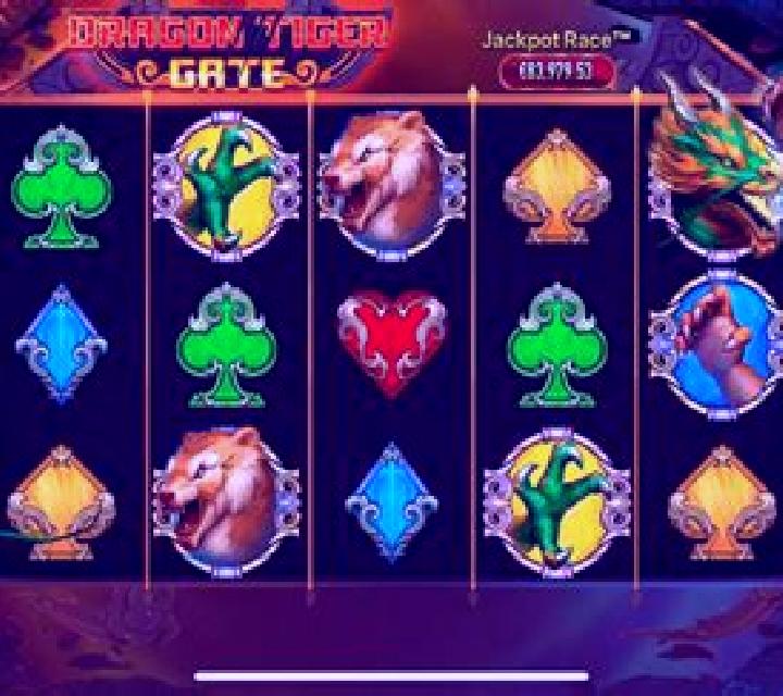 Action Heroes slot machine