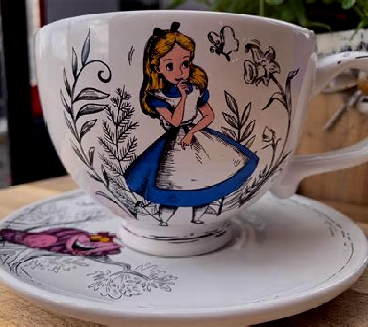 Alice in Wonderland (BetConstruct) slot machine