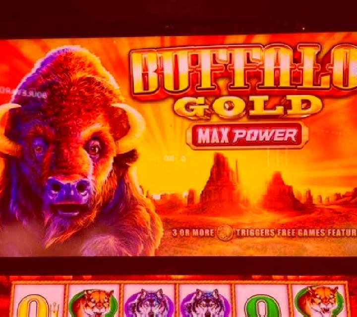 All American Poker MH (Betsoft) online slot