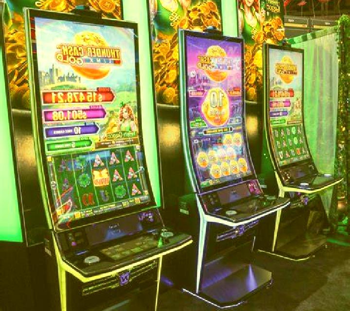 Burlesque Queen slot game