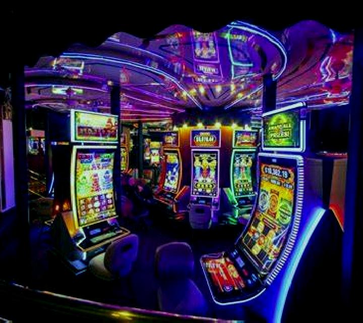 Chicago Night Legend online slot