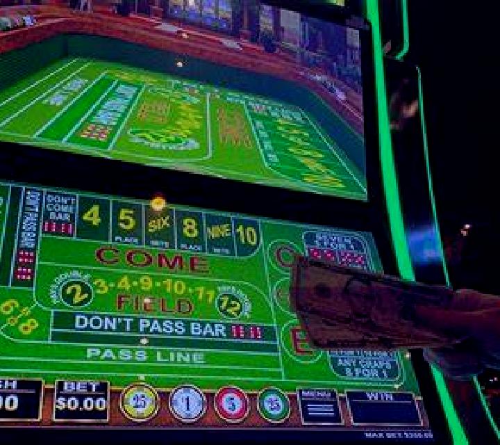 Craps (Rectangle Games) slot machine