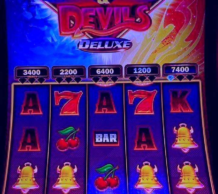 Dark Wolf slot game