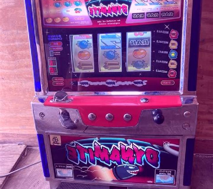 Dynamite Boost slot machine