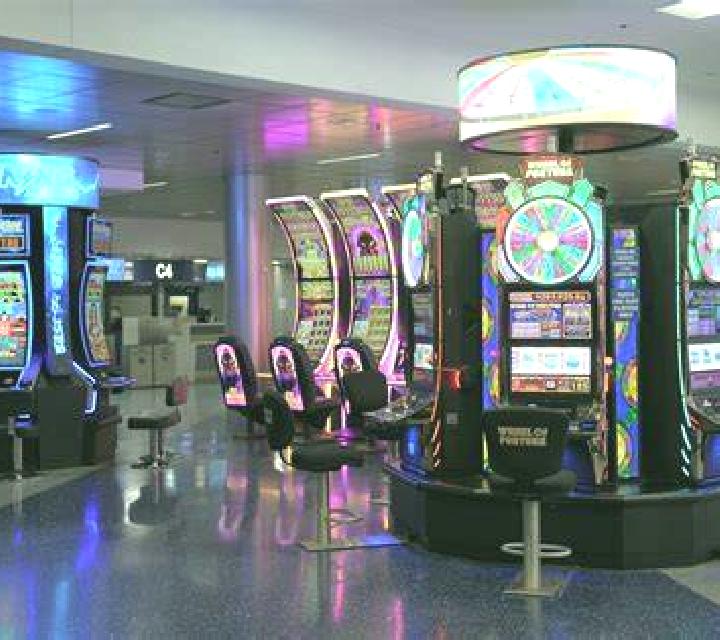 Eggventure slot machine