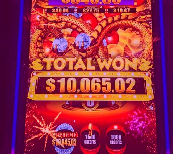 Eureka Reels Blast Superlock slot machine