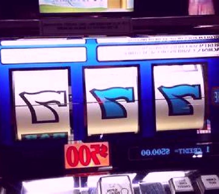 Fortune Yuri 500 slot machine