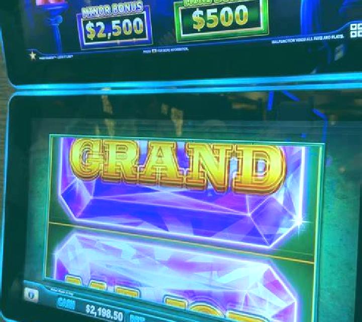 Galaxy Plinko (Connective Games) slot game