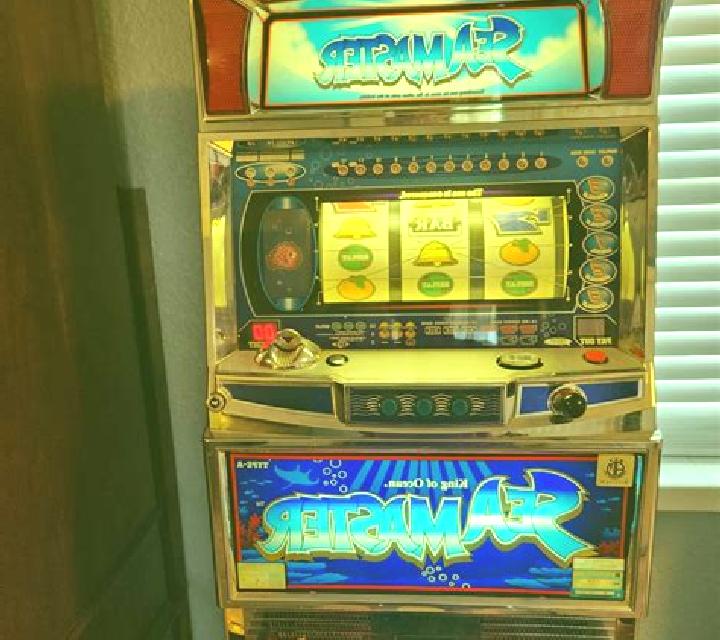 Golden Moon Empire online slot