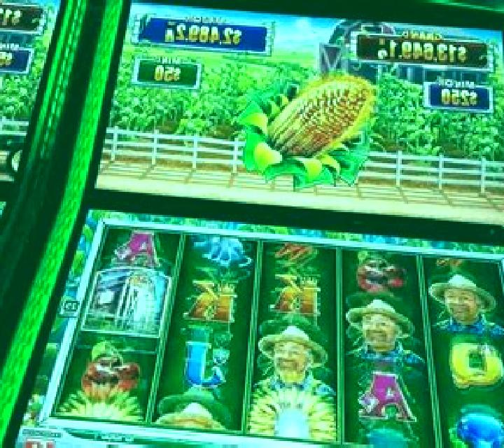 Hallow Reels slot game