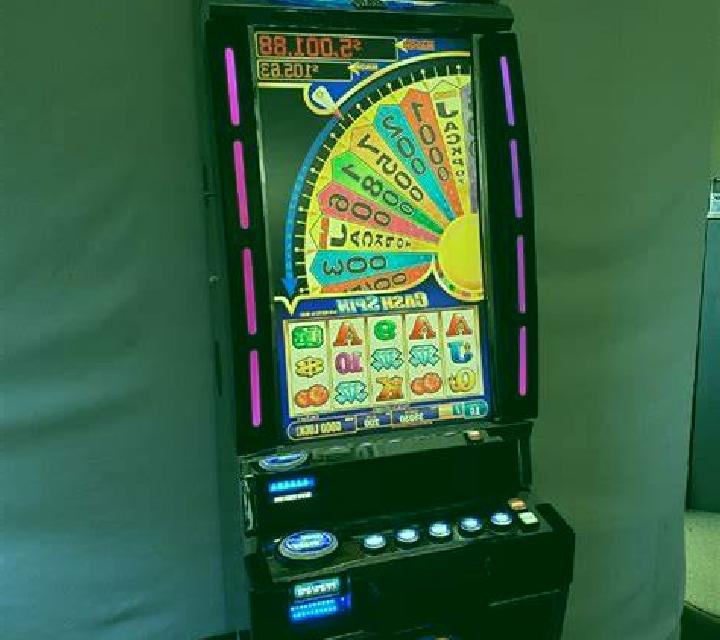 Orbit Crash slot machine