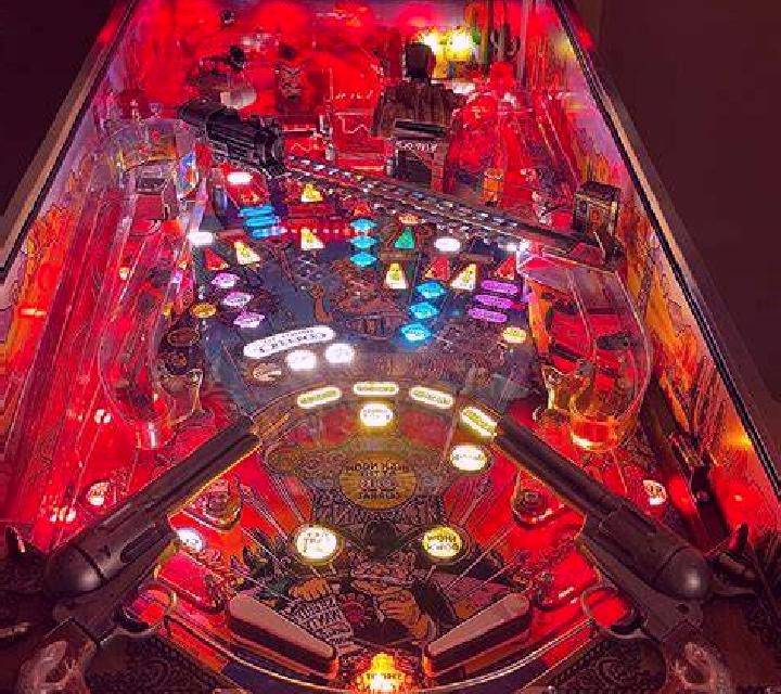 Pinball Canyon slot machine