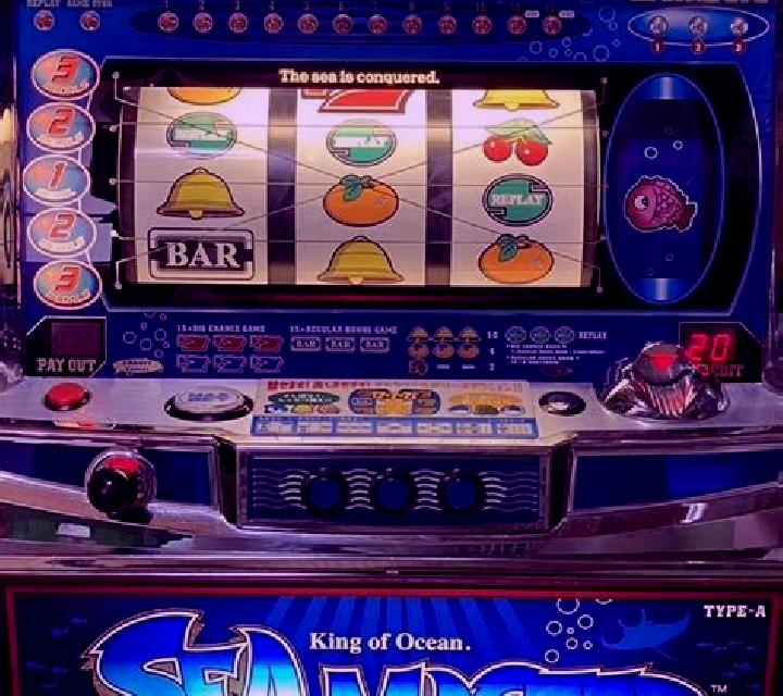 Pool Master slot machine