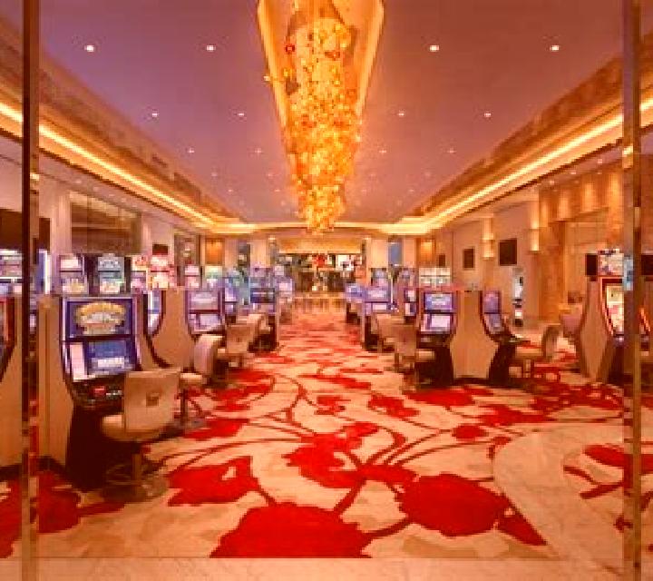 Red (X Room) slot game