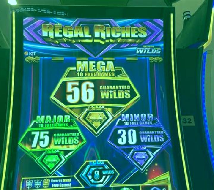 Regal Riches (IGT) slot game