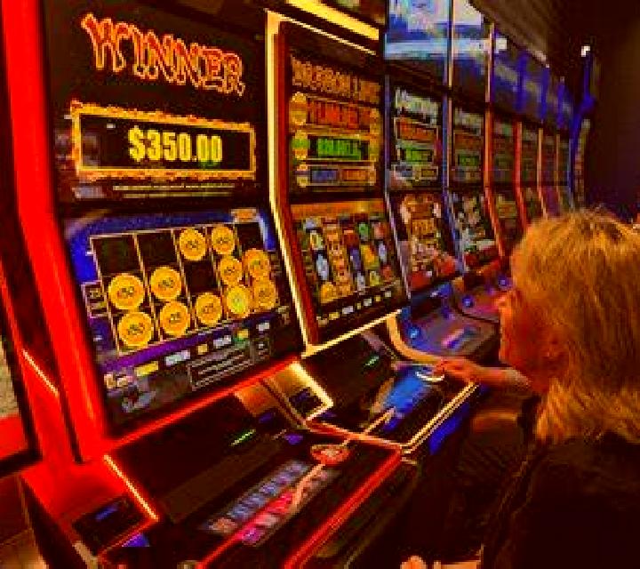 Rise of Ra Gods & Kings Link slot game
