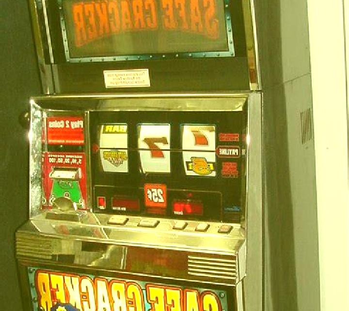 Safe Cracker (Gameiom) slot