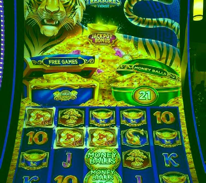 Shia Safavids Treasure slot machine