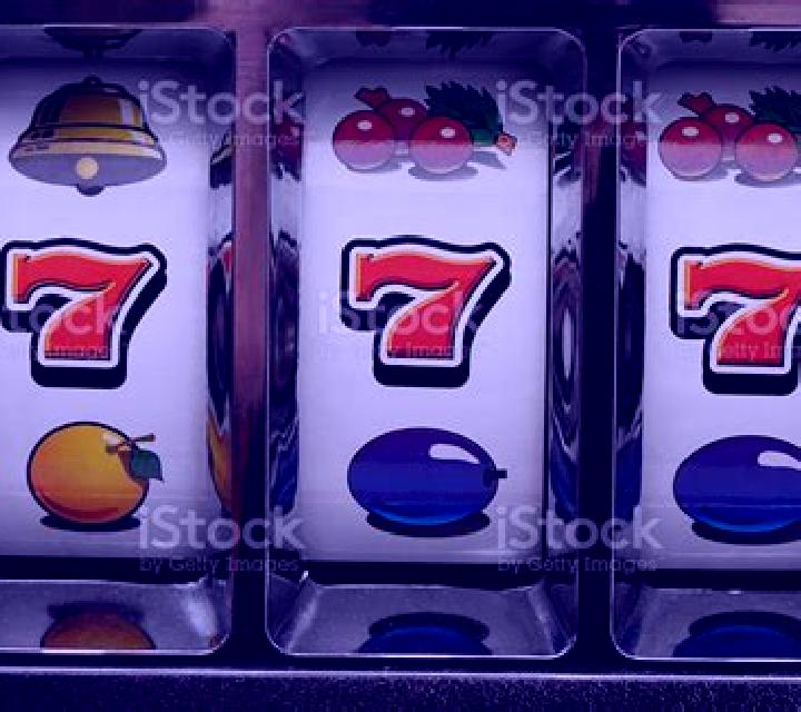 Shiny Fireballs slot