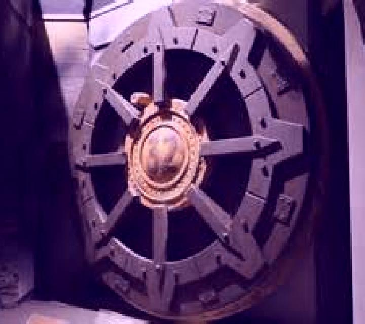 The Vault (Sidequest Studios) online slot