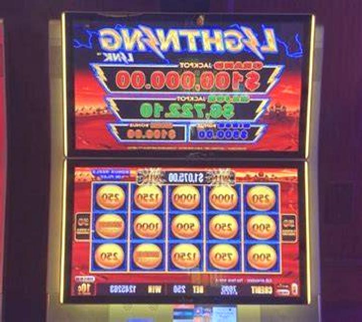 Thunder - Realm of Lightning slot machine