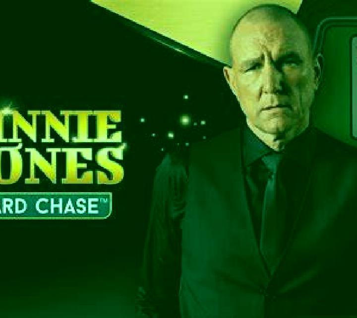 Vinnie Jones Card Chase slot machine