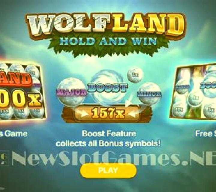 Wolf Storm: Hold & Win online slot